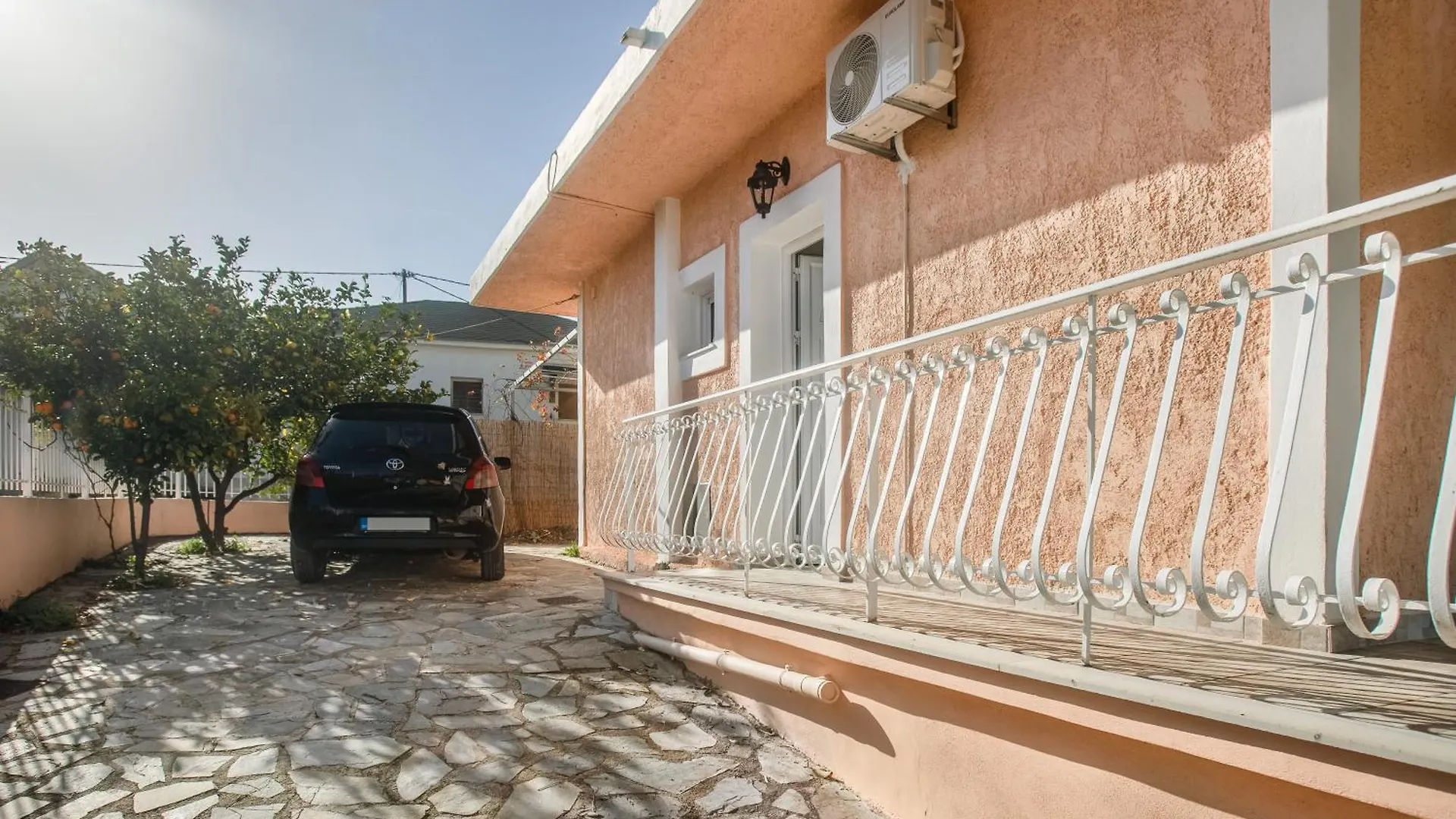 Joya'S Cottage Mantzavinata Holiday home
